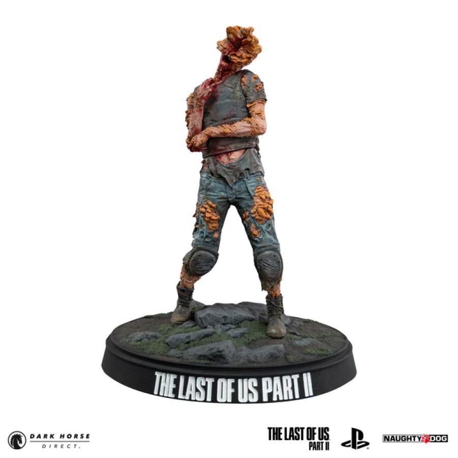DHC3010-338 The Last Of Us 2 - Armoured Clicker Figure - Dark Horse Comics - Titan Pop Culture