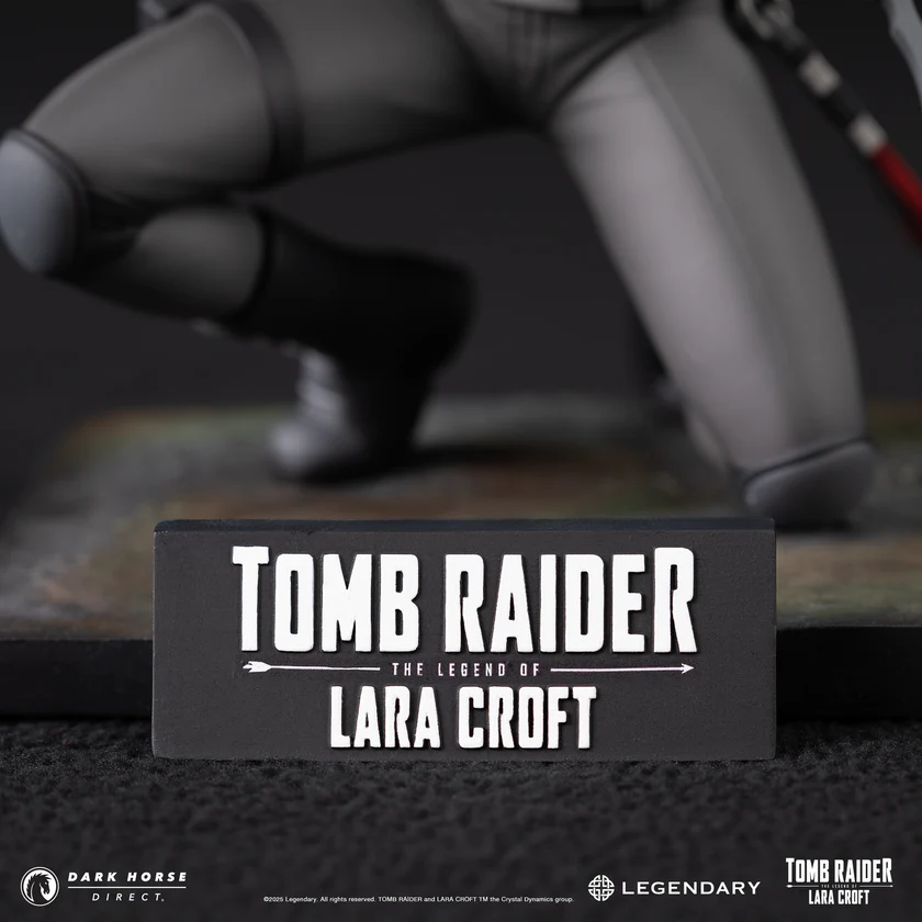 Tomb Rraider - The Legend of Lara Croft PVC Figure