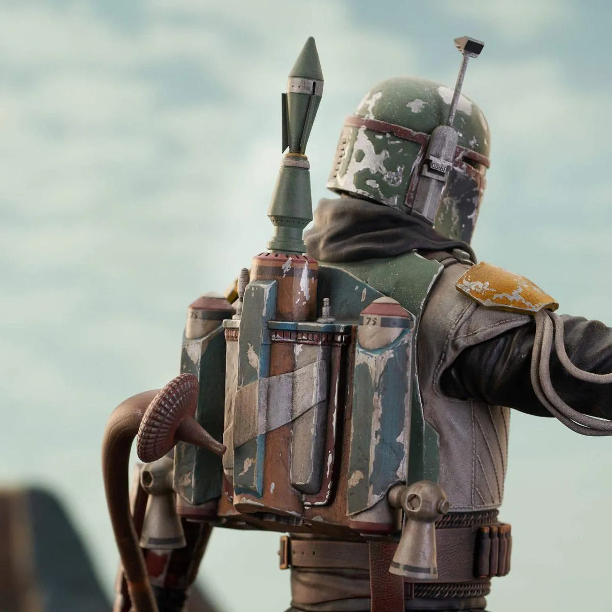 DSTAUG222396 Star Wars: The Mandalorian - Boba Fett Statue - Diamond Select Toys - Titan Pop Culture
