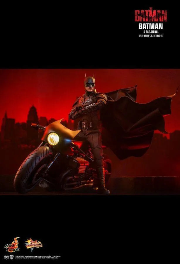 HOTMMS641 The Batman - Batman and Bat-Signal 1:6 Scale Action Figure Set - Hot Toys - Titan Pop Culture