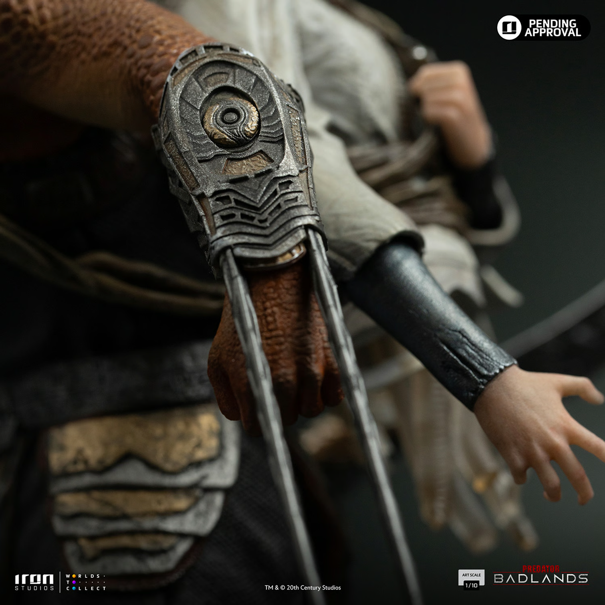 《铁血战士:荒原》——铁血战士德克与塞娅 1:10 比例雕像