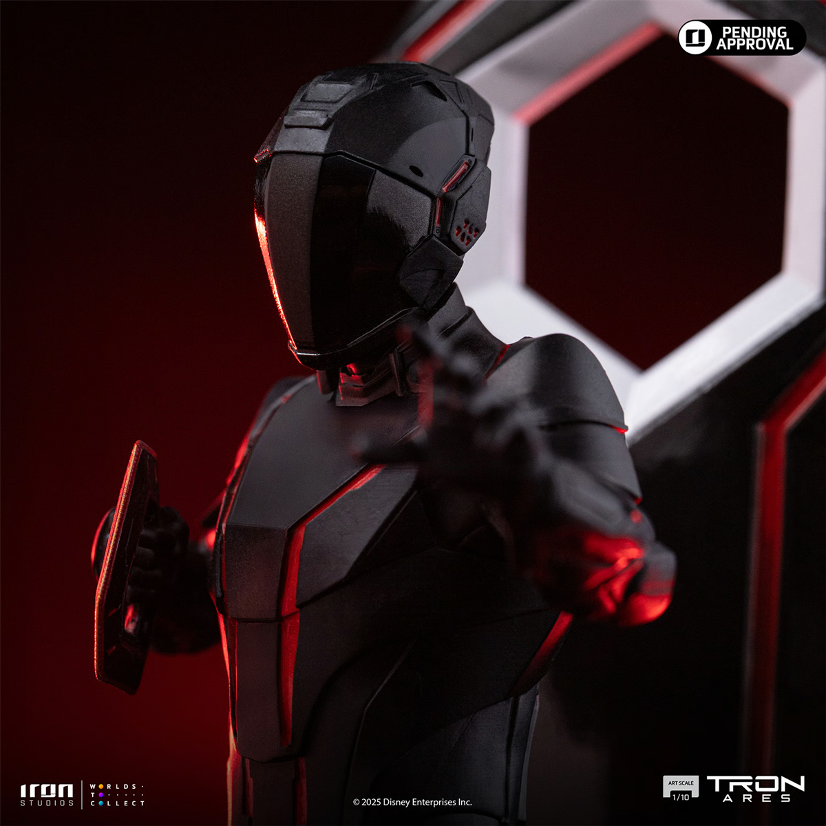 Tron - Ares 1:10 Scale Statue