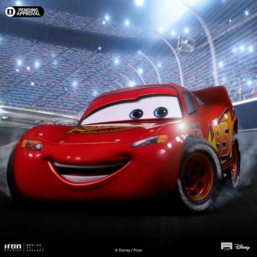 Cars - Lightning McQueen 1:10 Scale Statue