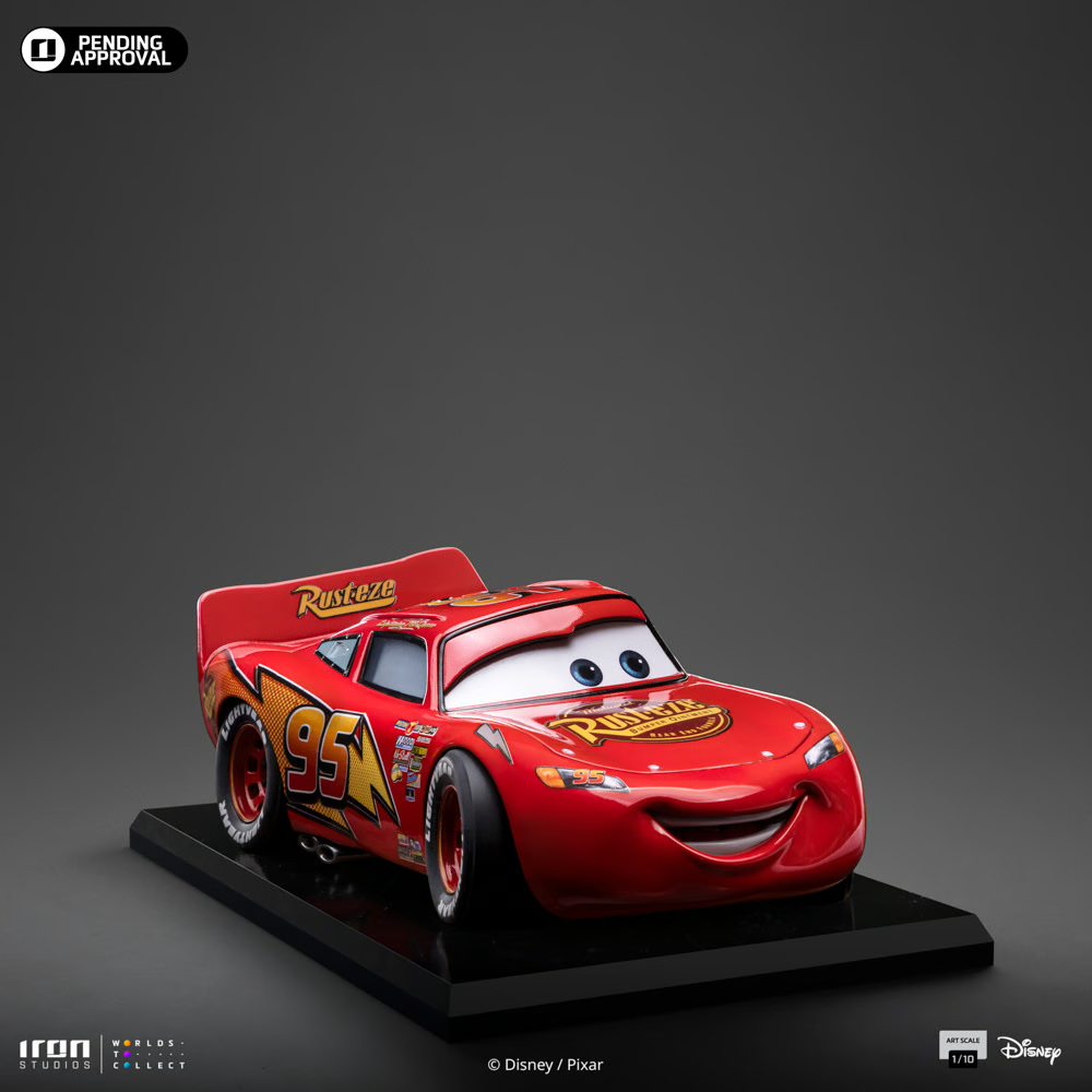 Cars - Lightning McQueen 1:10 Scale Statue