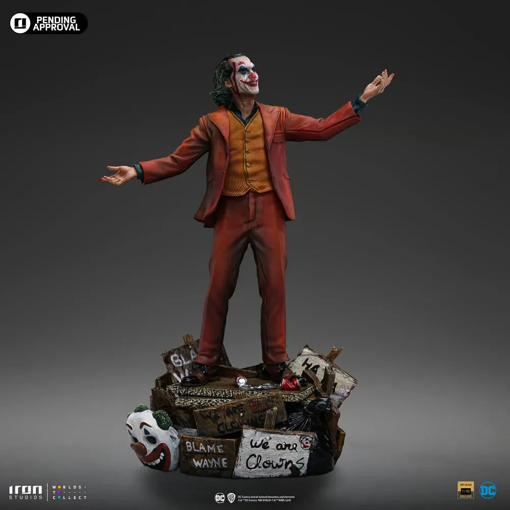 IRO56821 The Joker - Joker (Arthur Fleck) Deluxe 1:10 Statue - Iron Studios - Titan Pop Culture