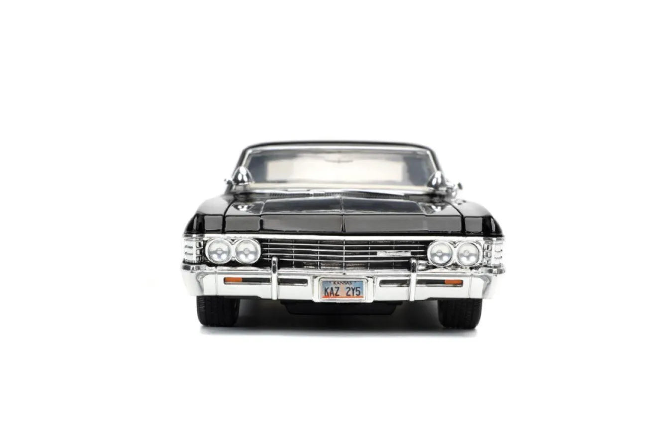 JAD32250 Supernatural - '67 Chevy Impala with Dean 1:24 Scale Hollywood Ride - Jada Toys - Titan Pop Culture