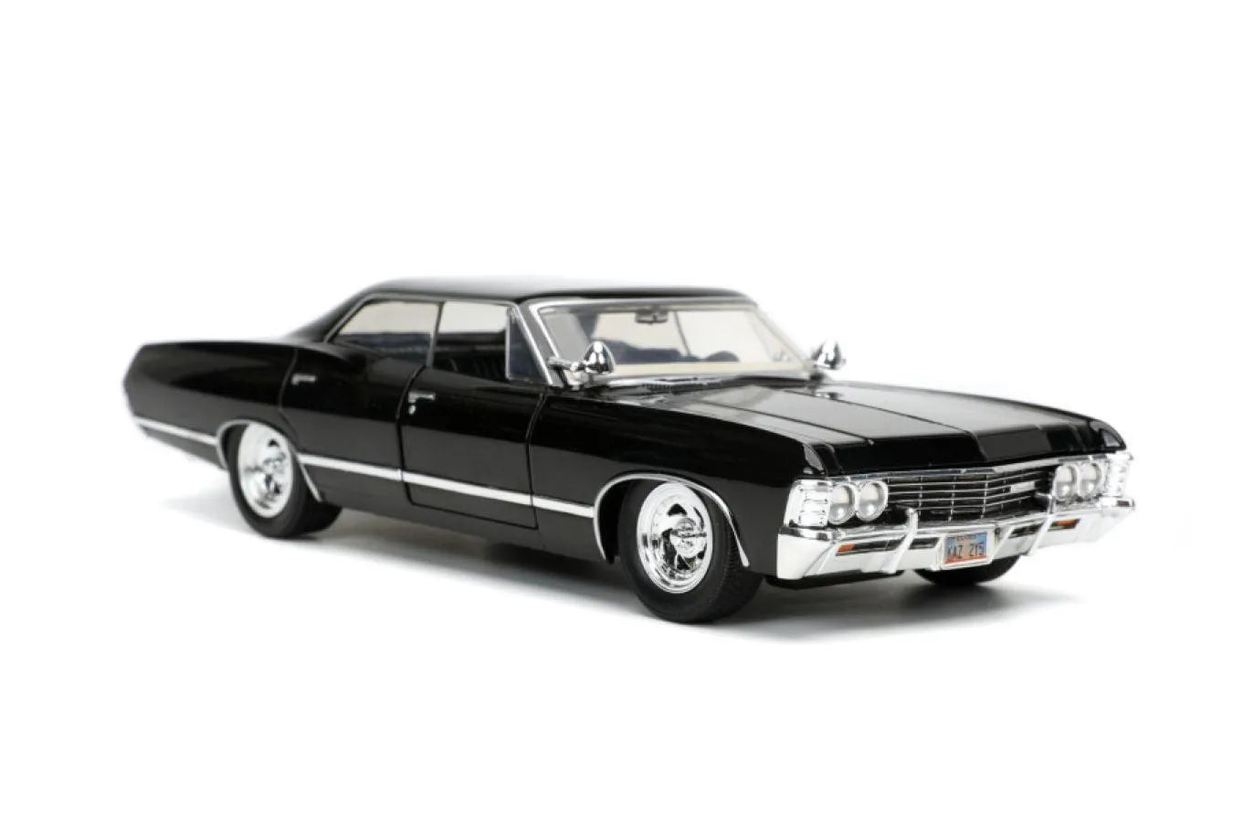 JAD32250 Supernatural - '67 Chevy Impala with Dean 1:24 Scale Hollywood Ride - Jada Toys - Titan Pop Culture