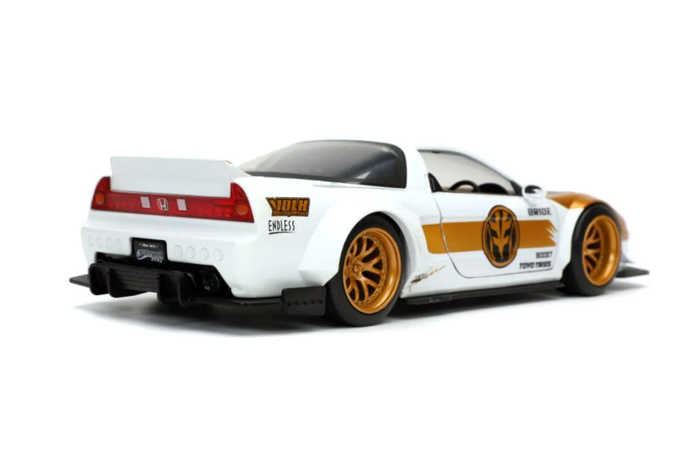 JAD32795 Power Rangers - 2002 Honda NSX 1:24 with White Ranger Figure - Jada Toys - Titan Pop Culture