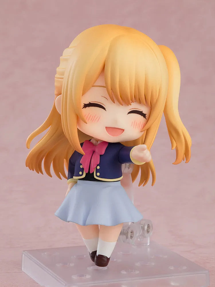 Nendoroid de Oshi No Ko, versión uniforme escolar rubí