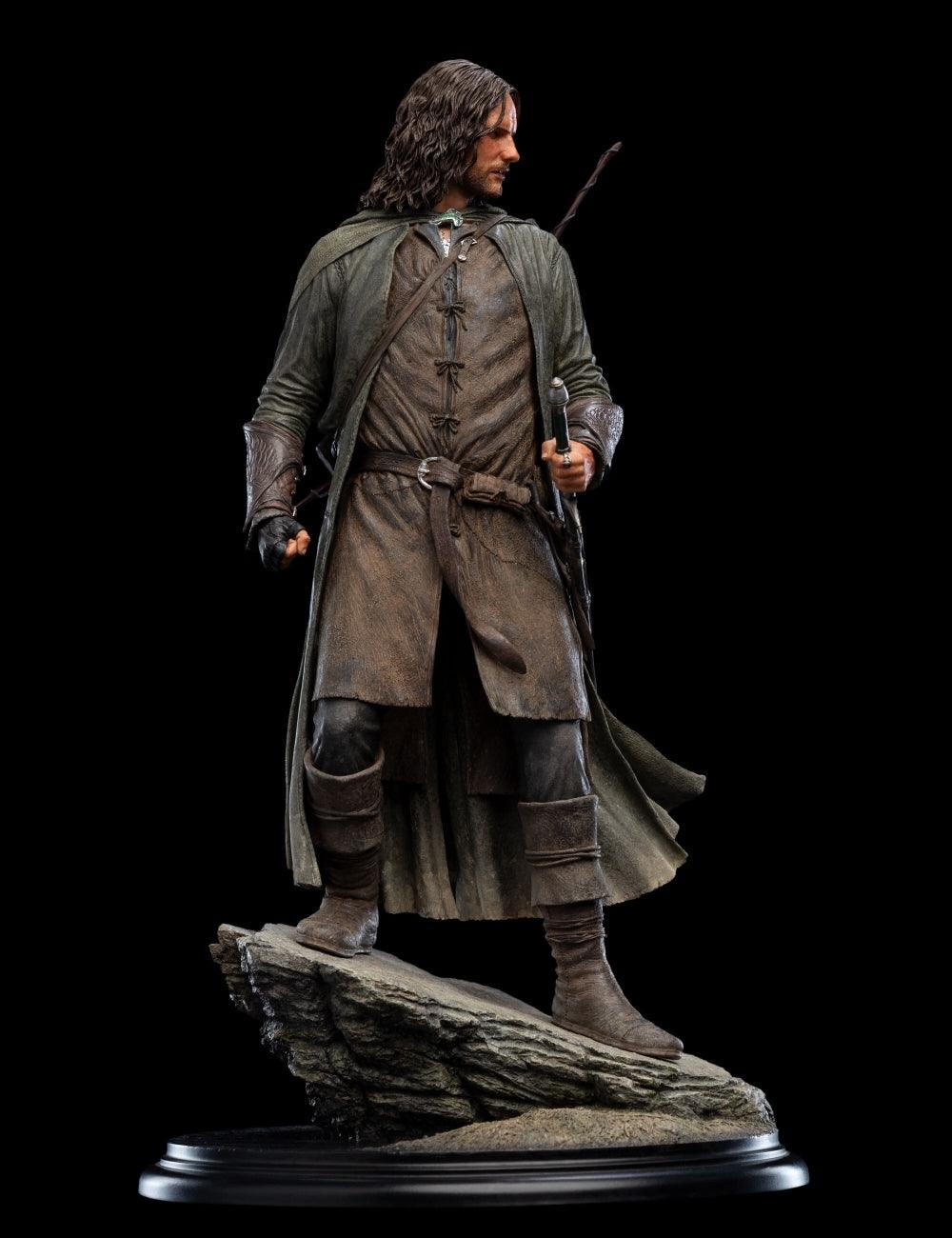 WET04014 The Lord of the Rings - Aragorn, Hunter of the Plains Classic Series 1:6 Scale Statue - Weta Workshop - Titan Pop Culture