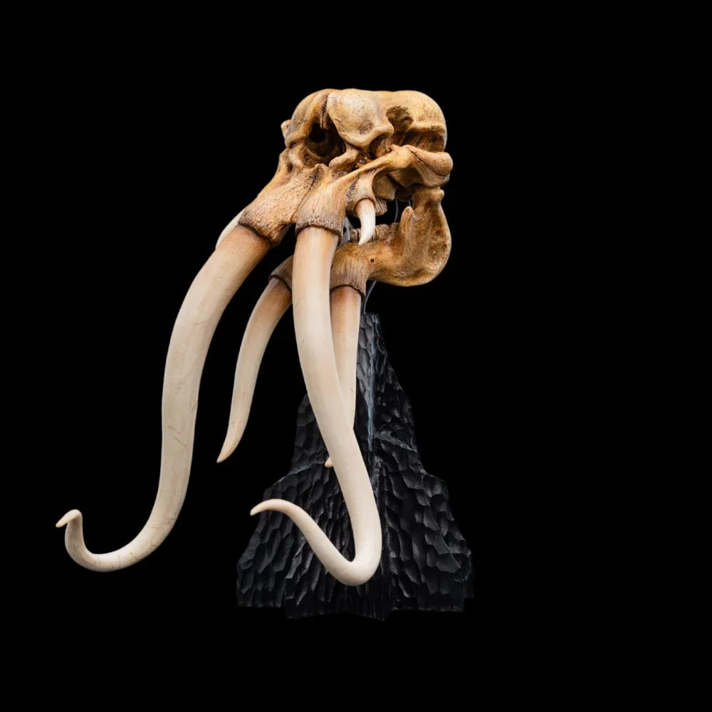 The Lord of the Rings - Skull of A Mumak SDCC 2025 Miniature Statue
