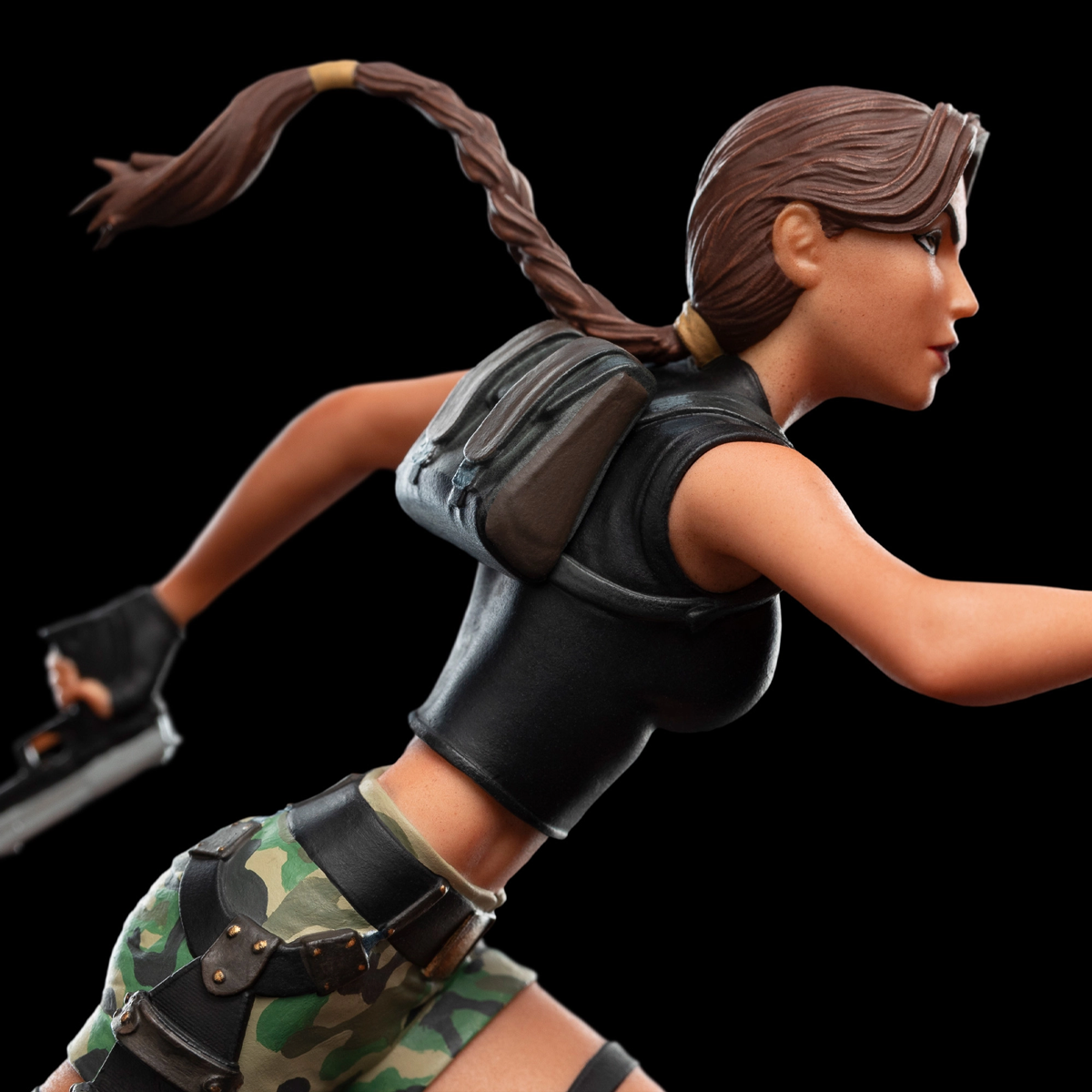 Tomb Raider - Lara Croft Sanctuary of Flame Miniature Figure