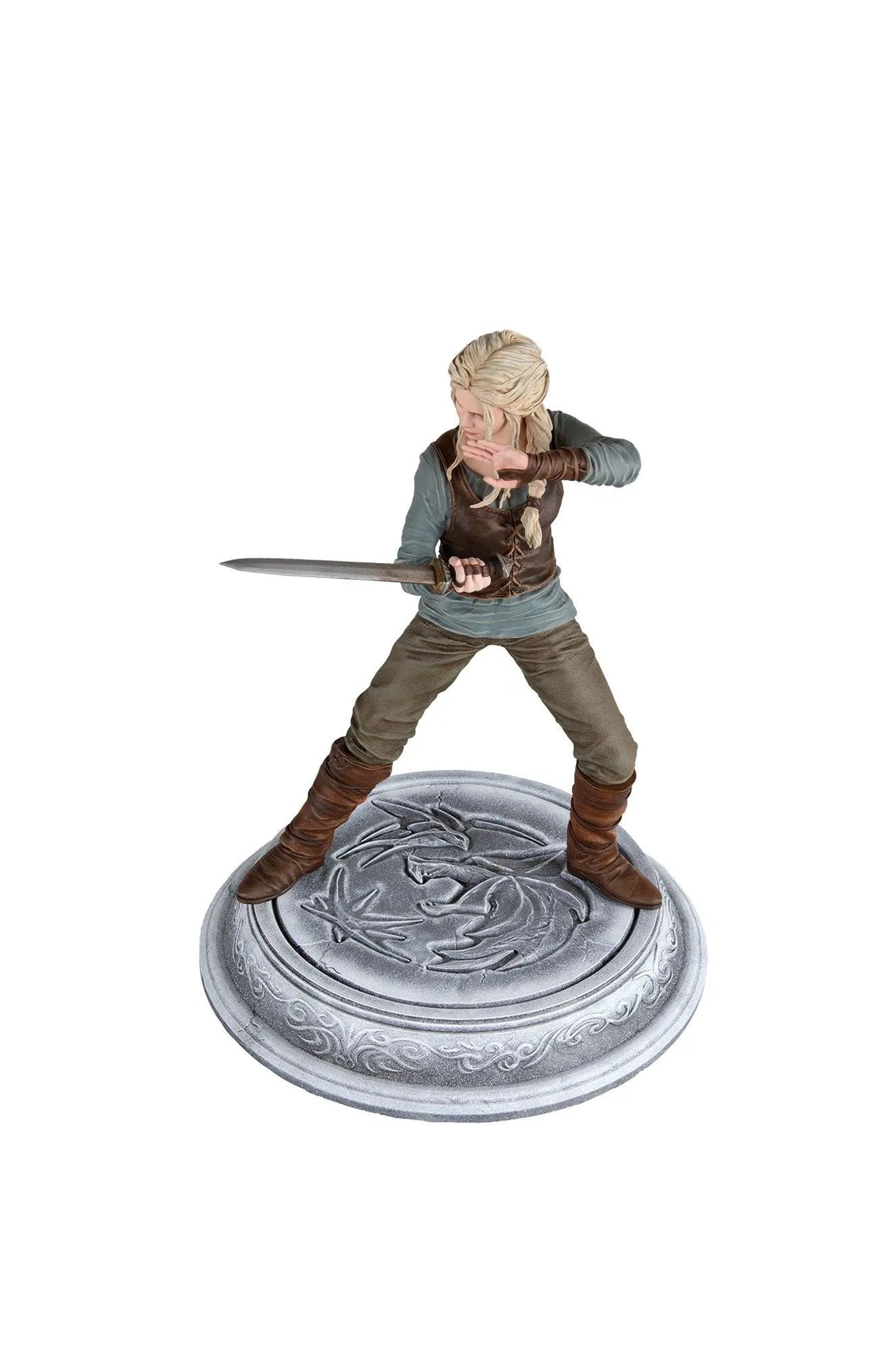 DHC3009-746 The Witcher (TV) - Ciri Season 2 Figure - Dark Horse Comics - Titan Pop Culture