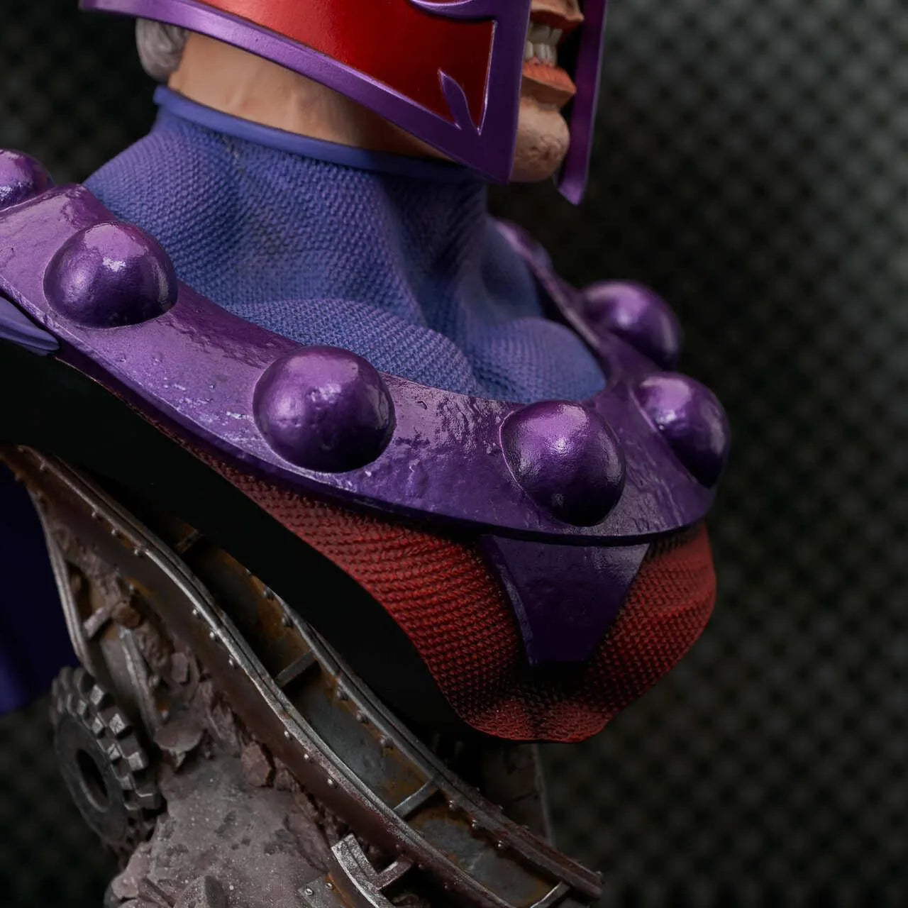 DSTJUL222485 Marvel Comics - Magneto Legends in 3D 1:2 Scale Bust - Diamond Select Toys - Titan Pop Culture