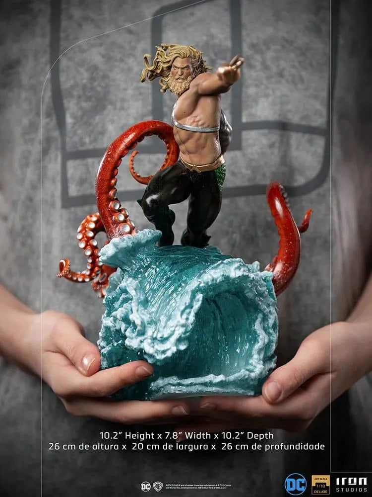 IRO27863 DC Comics - Aquaman Deluxe 1:10 Scale Statue - Iron Studios - Titan Pop Culture