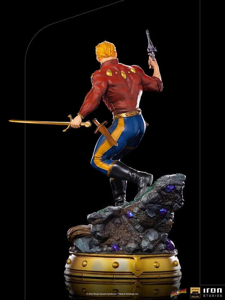 IRO28891 Flash Gordon - Flash Gordon Deluxe 1:10 Scale Statue - Iron Studios - Titan Pop Culture