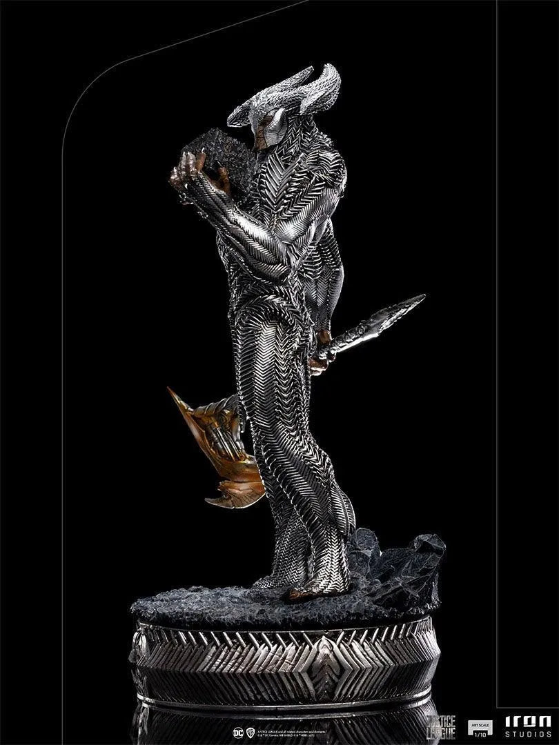 IRO29218 Zack Snyder's Justice League (2021) - Steppenwolf 1:10 Scale Statue - Iron Studios - Titan Pop Culture