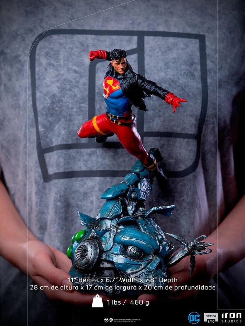 IRO29225 Superman - Superboy 1:10 Scale Statue - Iron Studios - Titan Pop Culture