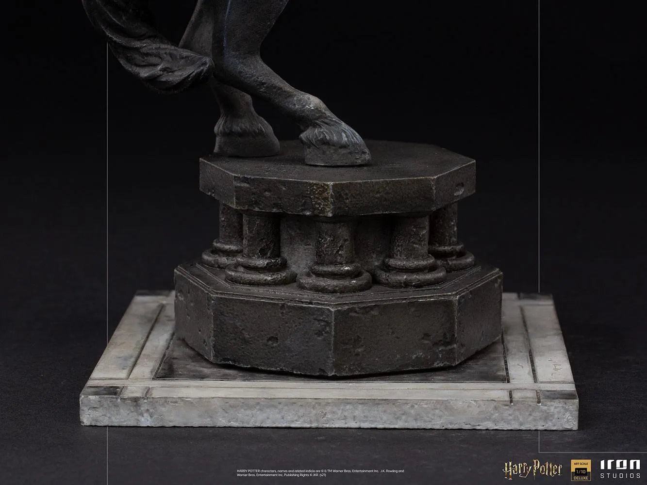 IRO34997 Harry Potter - Ron Weasley Deluxe 1:10 Scale Statue - Iron Studios - Titan Pop Culture