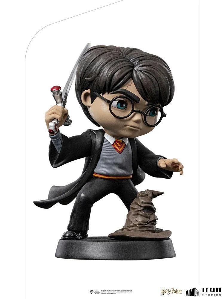 IRO50812 Harry Potter - Harry Potter with Sword of Gryffindor Minico Vinyl Figure - Iron Studios - Titan Pop Culture