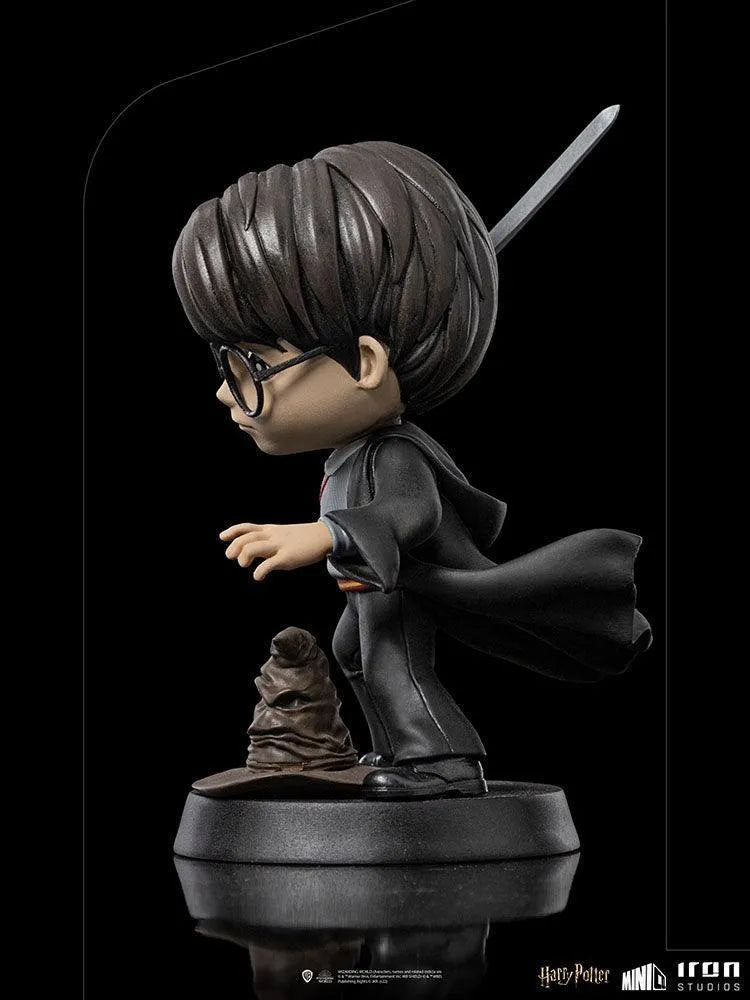 IRO50812 Harry Potter - Harry Potter with Sword of Gryffindor Minico Vinyl Figure - Iron Studios - Titan Pop Culture