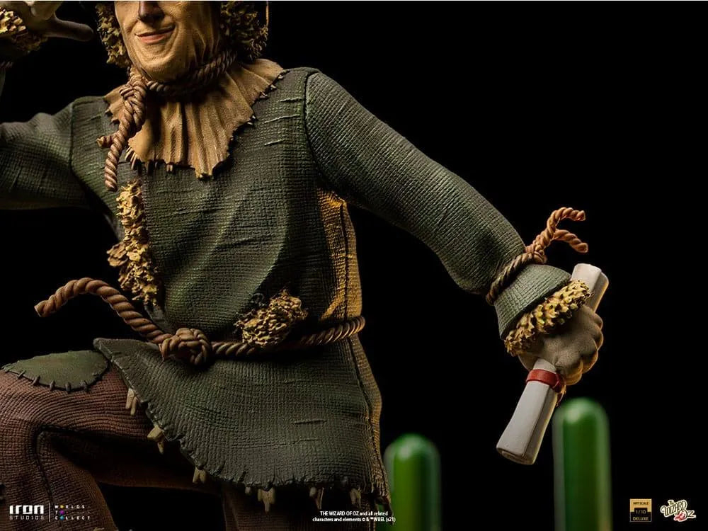IRO51321 Wizard of Oz - Scarecrow Deluxe 1:10 Scale Statue - Iron Studios - Titan Pop Culture
