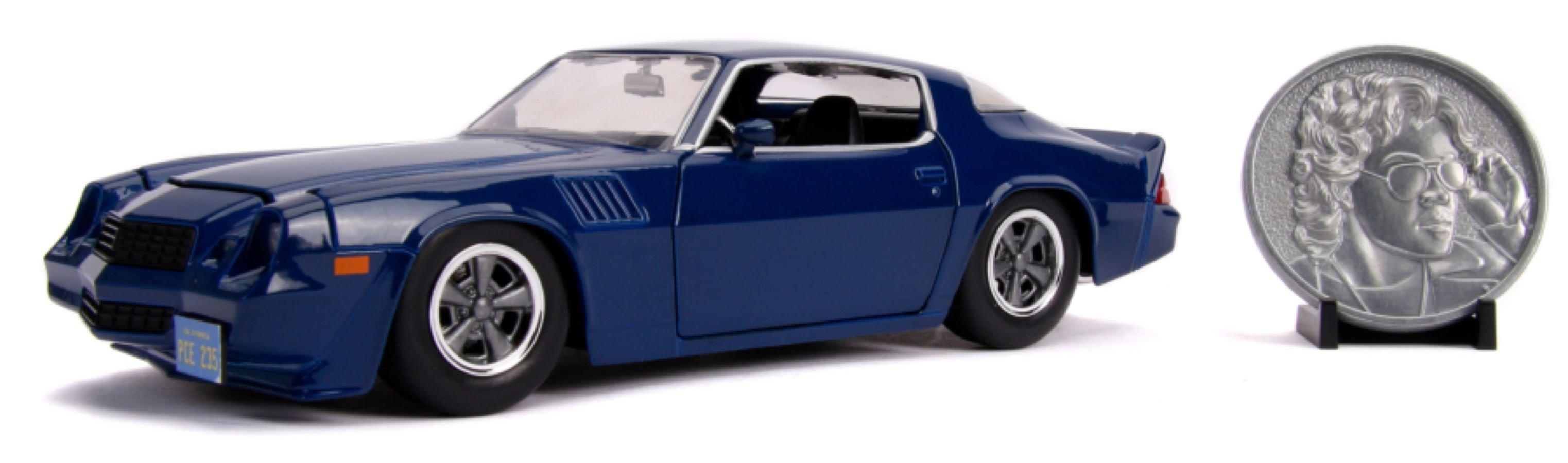 JAD31110 Stranger Things - 1979 Chevy Camero Z28 1:24 Hollywood Ride - Jada Toys - Titan Pop Culture