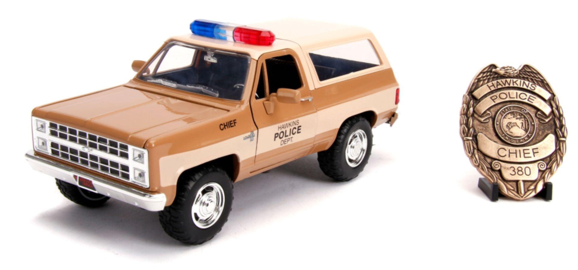 JAD31111 Stranger Things - 1980 Chevy K5 Blazer 1:24 Hollywood Ride - Jada Toys - Titan Pop Culture