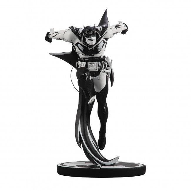 26116 DC Direct Statue: Batman Black & White: Batman White Knight By Sean Murphy Resin (Line Art Variant) - McFarlane Toys - Titan Pop Culture