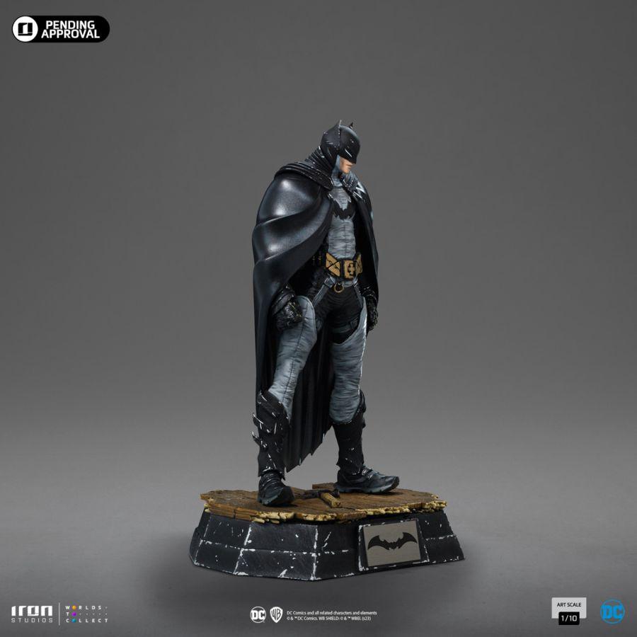 IRO55251 Batman - Batman Gargoyle of Gotham 1:10 Scale Statue - Iron Studios - Titan Pop Culture