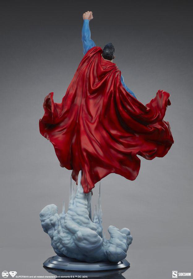 SID300868 Superman - Superman Premium Format Statue - Sideshow Collectibles - Titan Pop Culture