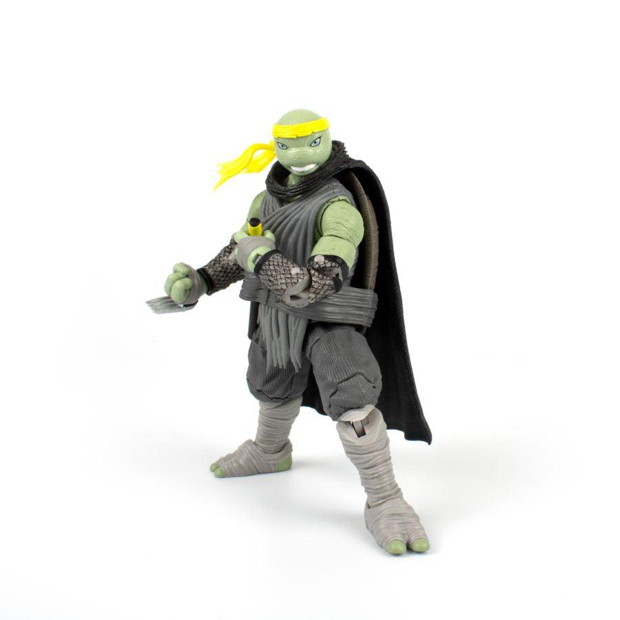 TLSBATMNTJENWB01 Teenage Mutant Ninja Turtles (Comics) - Jennika 5" BST AXN Action Figure - BST AXN - Titan Pop Culture