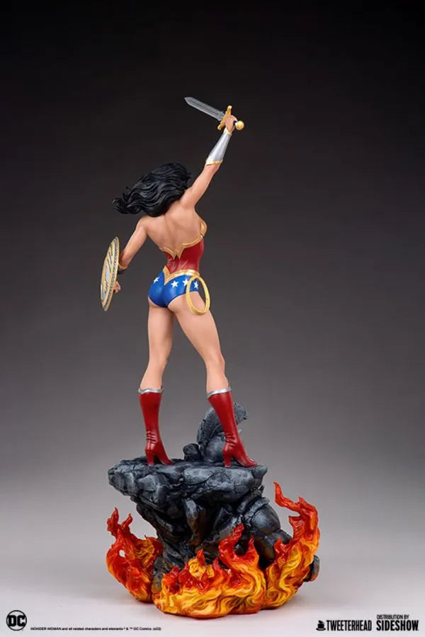 TWE910183 DC Comics - Wonder Woman 1:4 Scale Maquette - Tweeterhead - Titan Pop Culture