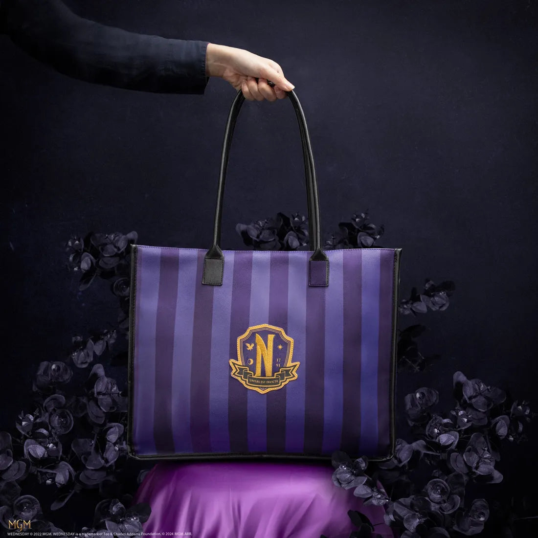 CINCR2372 Wednesday (TV) - Nevermore Academy Shopping Bag (Purple) - CineReplicas - Titan Pop Culture