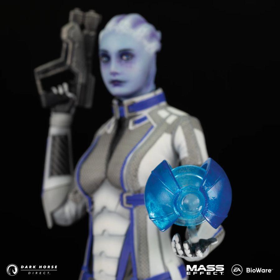 DHC3011-205 Mass Effect - Liara Figure - Dark Horse Comics - Titan Pop Culture