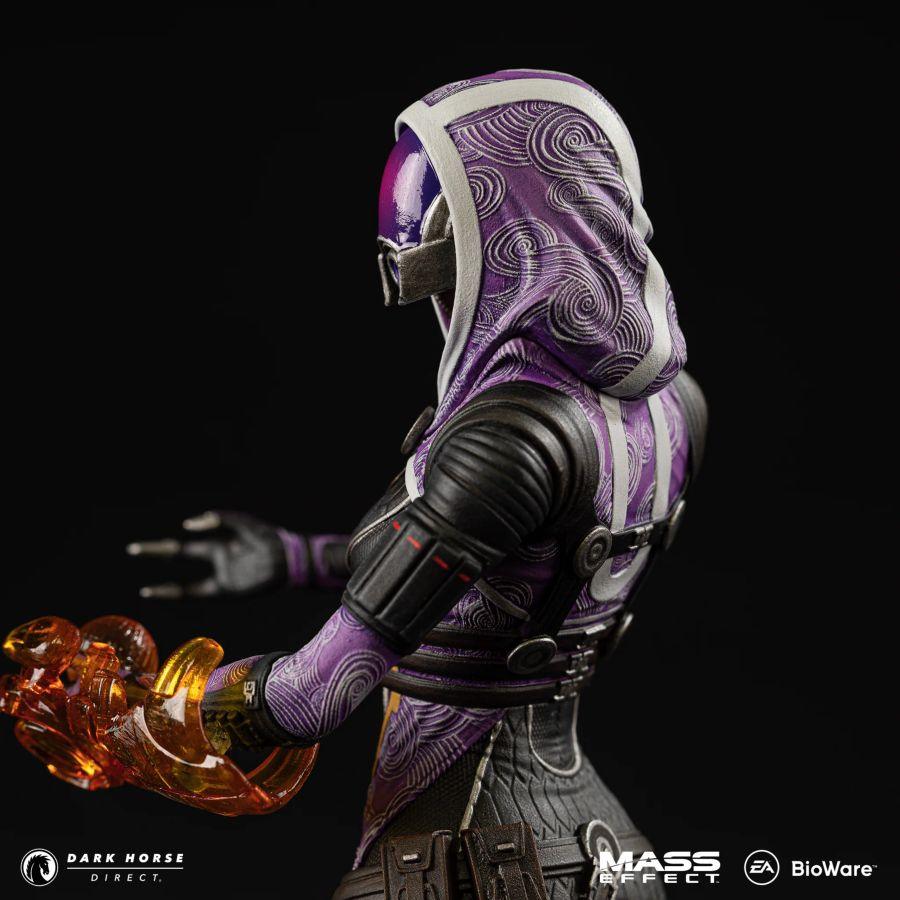 DHC3011-512 Mass Effect - Tali'Zorah Figure - Dark Horse Comics - Titan Pop Culture