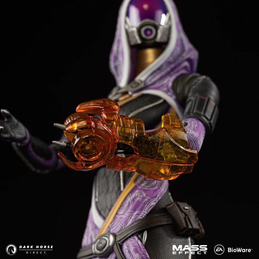 DHC3011-512 Mass Effect - Tali'Zorah Figure - Dark Horse Comics - Titan Pop Culture