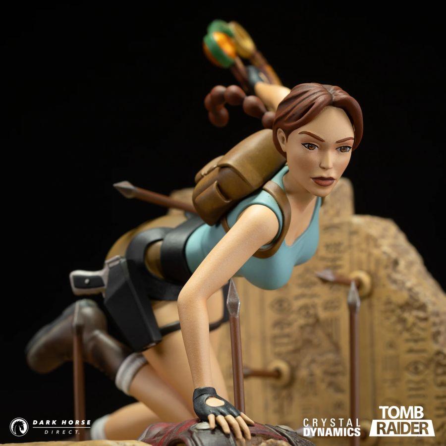 DHC3014-201 Tomb Raider - Lara Croft (Classic Era) PVC Statue - Dark Horse Comics - Titan Pop Culture