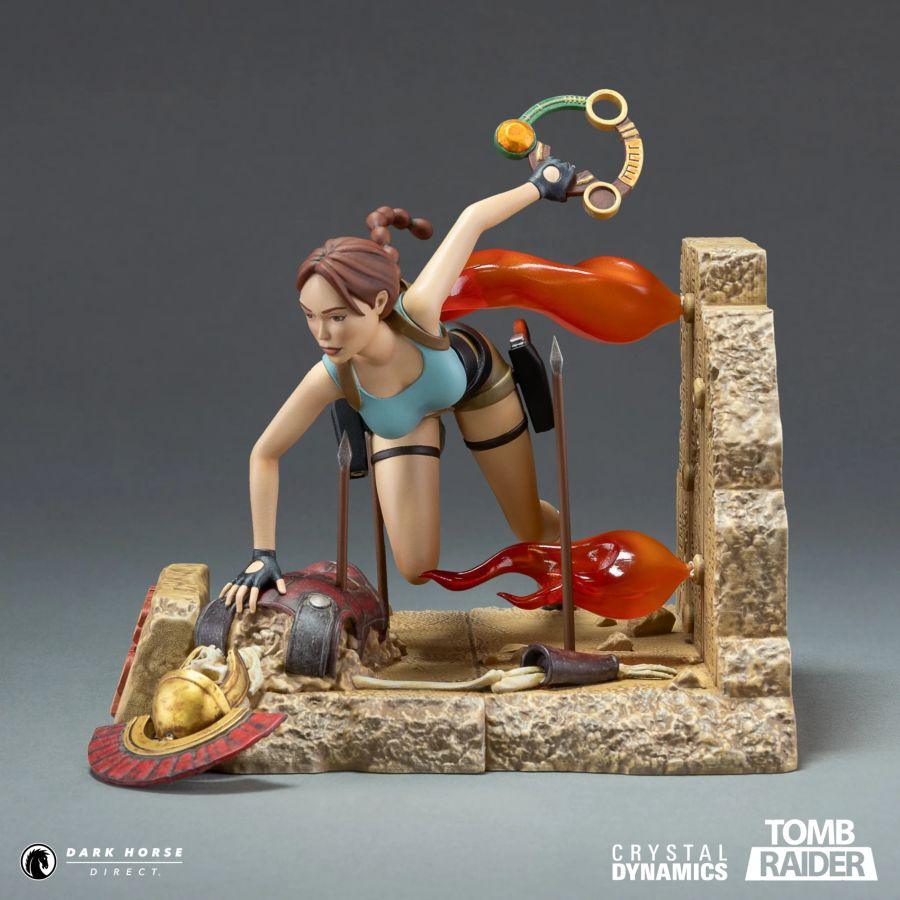 DHC3014-201 Tomb Raider - Lara Croft (Classic Era) PVC Statue - Dark Horse Comics - Titan Pop Culture