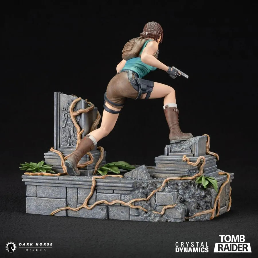 DHC3014-202 Tomb Raider - Lara Croft PVC Statue - Dark Horse Comics - Titan Pop Culture