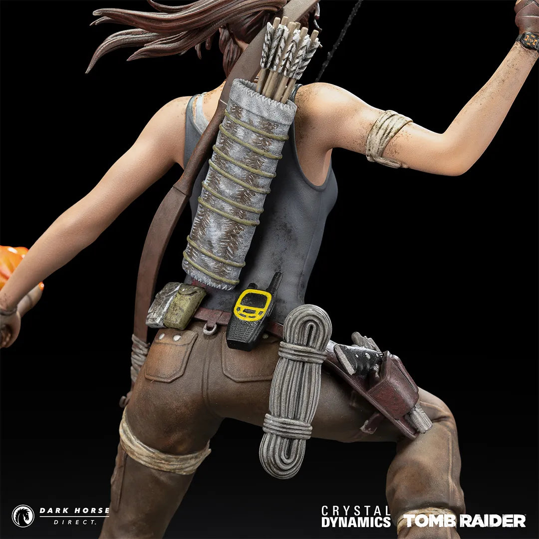 DHC3014-203 Tomb Raider - Lara Croft (Survivor Era) PVC Statue - Dark Horse Comics - Titan Pop Culture