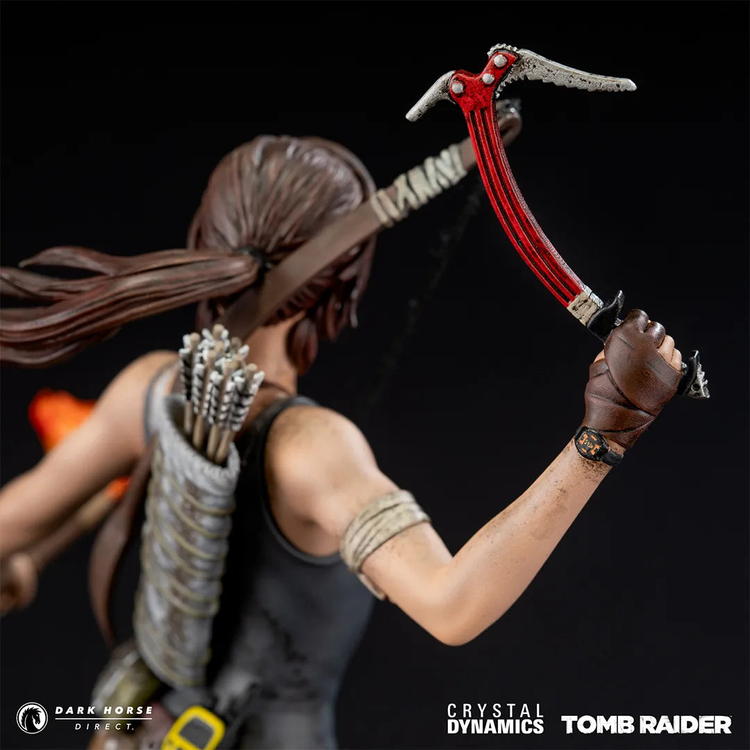 DHC3014-203 Tomb Raider - Lara Croft (Survivor Era) PVC Statue - Dark Horse Comics - Titan Pop Culture