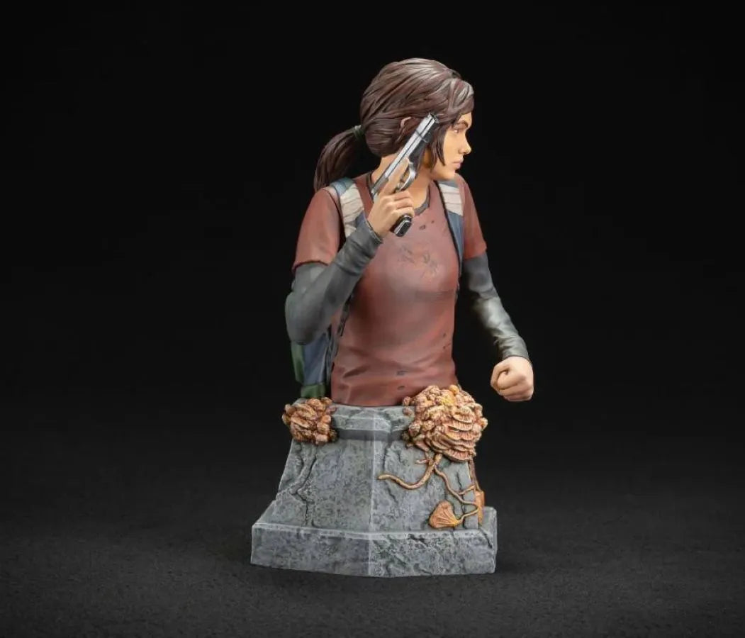 DHC3016-478 The Last of Us - Ellie with Handgun Bust - Dark Horse Comics - Titan Pop Culture