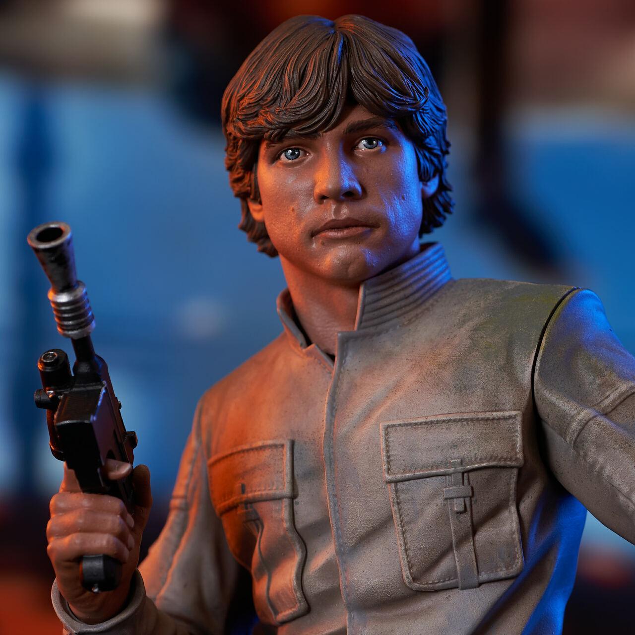 DSTFEB222119 Star Wars: The Empire Strikes Back™ - Luke Skywalker (Bespin) Mini Bust - Diamond Select Toys - Titan Pop Culture