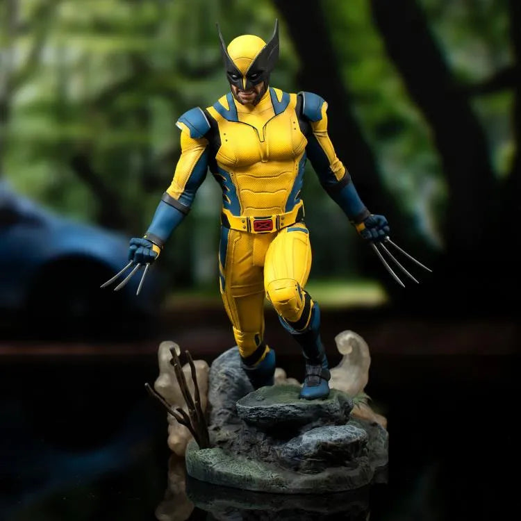 DSTJAN252287 Deadpool & Wolverine - Wolverine PVC Statue - Diamond Select Toys - Titan Pop Culture