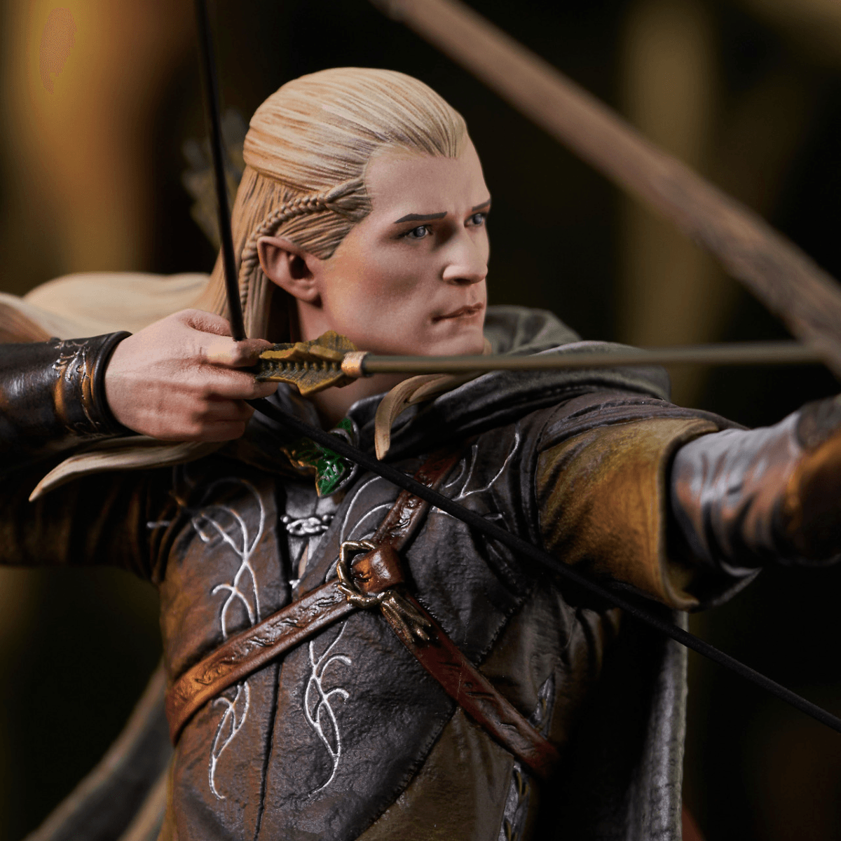 DSTMAR242248 The Lord of the Rings - Legolas Deluxe Gallery PVC Statue - Diamond Select Toys - Titan Pop Culture