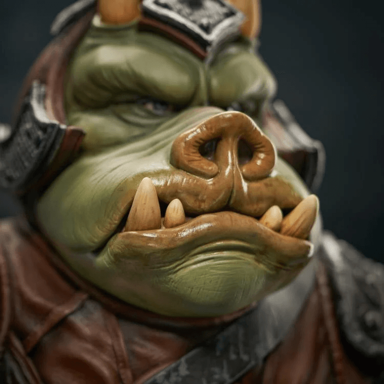 DSTMAR242253 Star Wars - Gamorrean Guard 1:2 Scale Bust - Diamond Select Toys - Titan Pop Culture