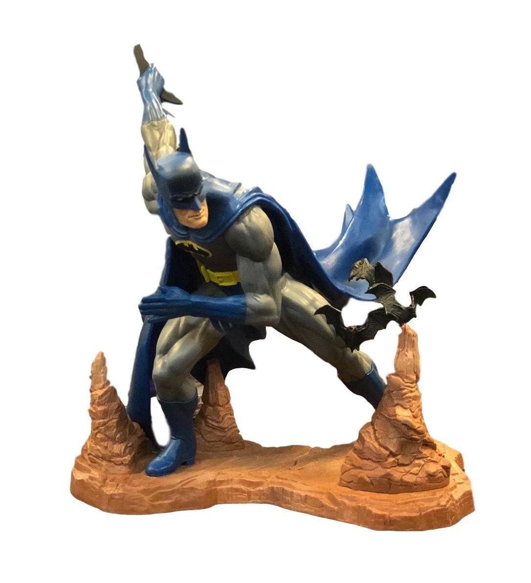 DSTMAY189399 DC Comics - Batman Neal Adams Gallery Statue Exclusive - Diamond Select Toys - Titan Pop Culture