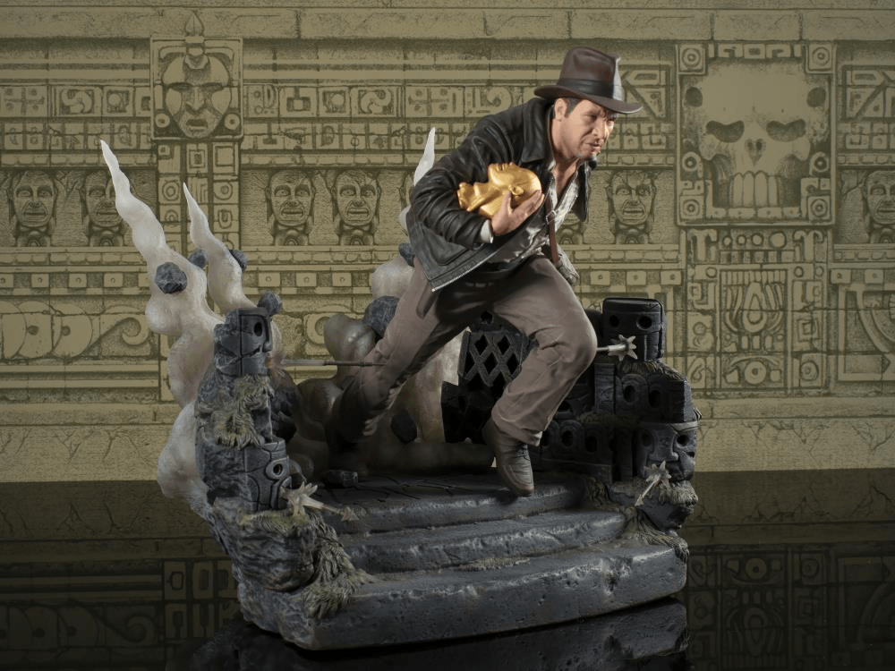 DSTMAY232438 Indiana Jones: Raiders of the Lost Ark - Indiana Jones Gallery PVC Statue - Diamond Select Toys - Titan Pop Culture