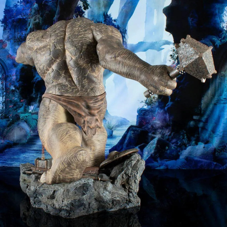DSTNOV231997 The Lord of the Rings - Cave Troll Deluxe Gallery PVC Diorama Statue - Diamond Select Toys - Titan Pop Culture